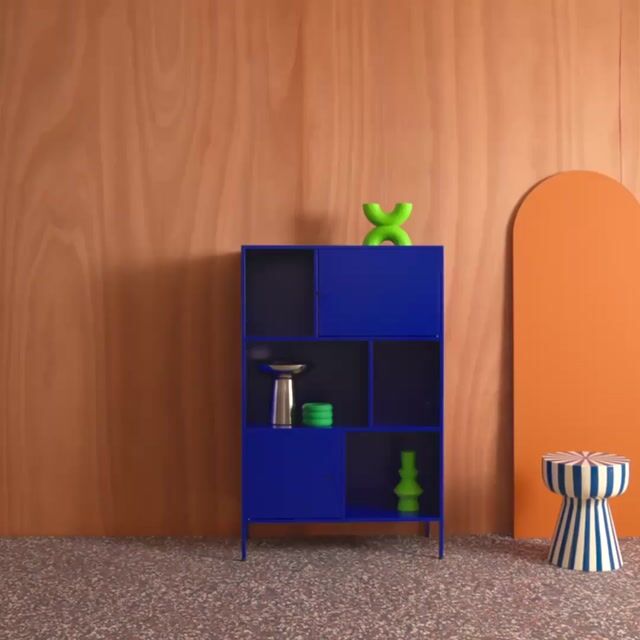 Video loading poster