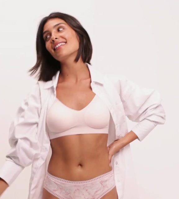 Video loading poster