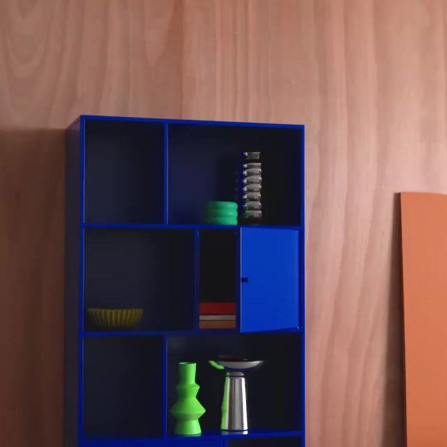 Video loading poster