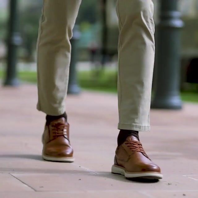 Video loading poster