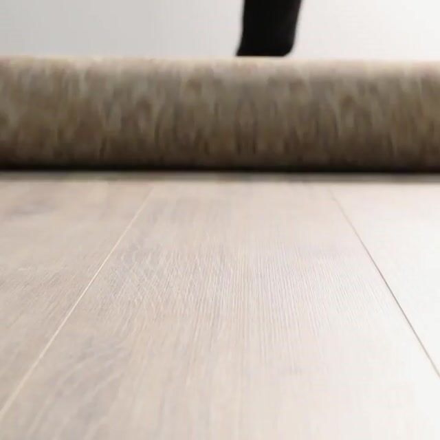 Video loading poster