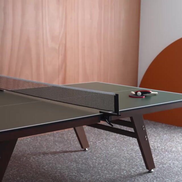 Table de ping pong intérieur deluxe avec 2 raquettes et 3 balles  TABLE DE PING PONG INTÉRIEUR DELUXE gris, SWEEEK