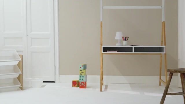 Video loading poster