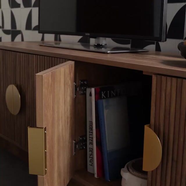Video loading poster