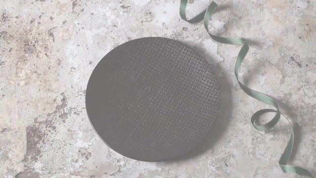 Video loading poster